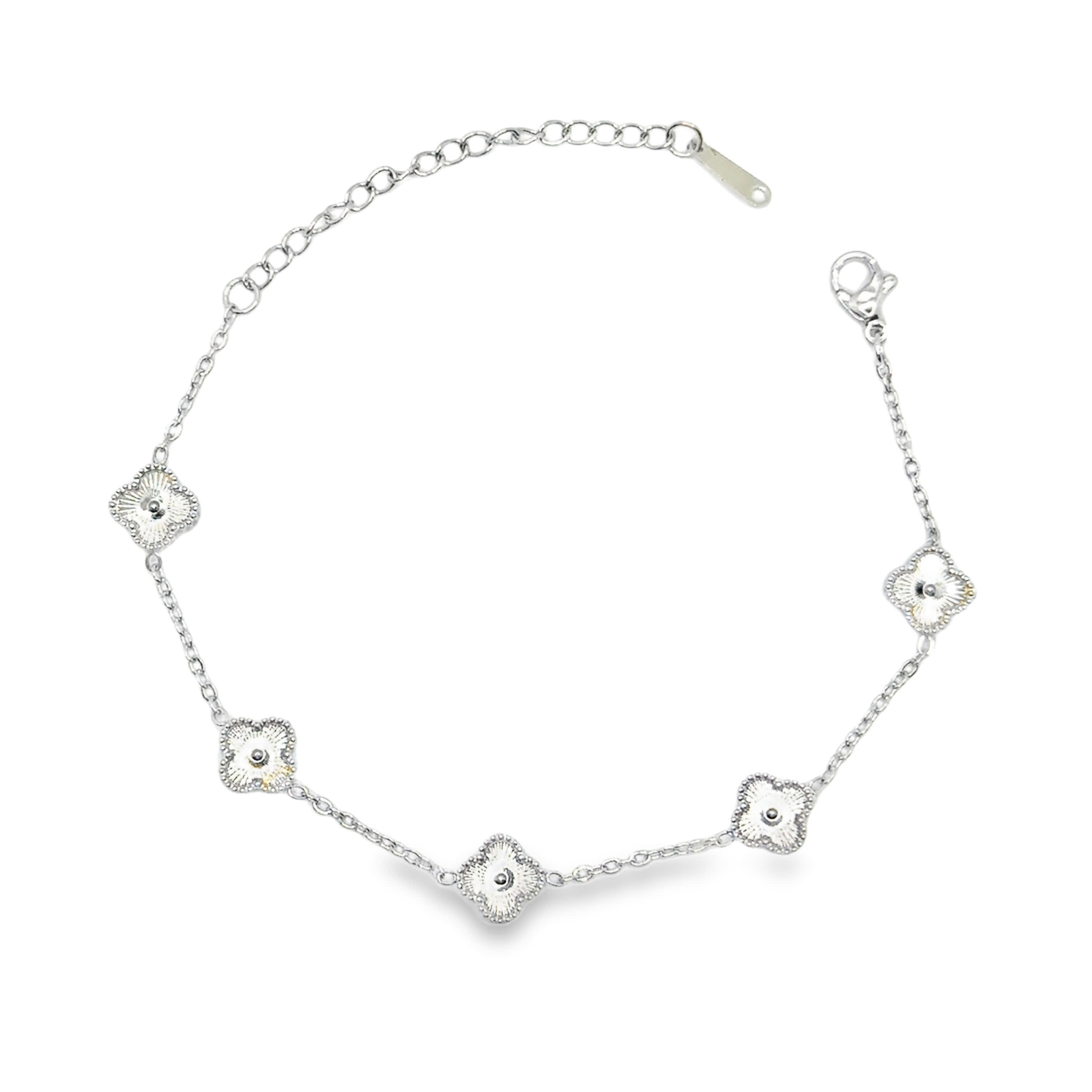 Bransoletka z łańcuszkiem ze srebrzonej stali  z motywem koniczyny