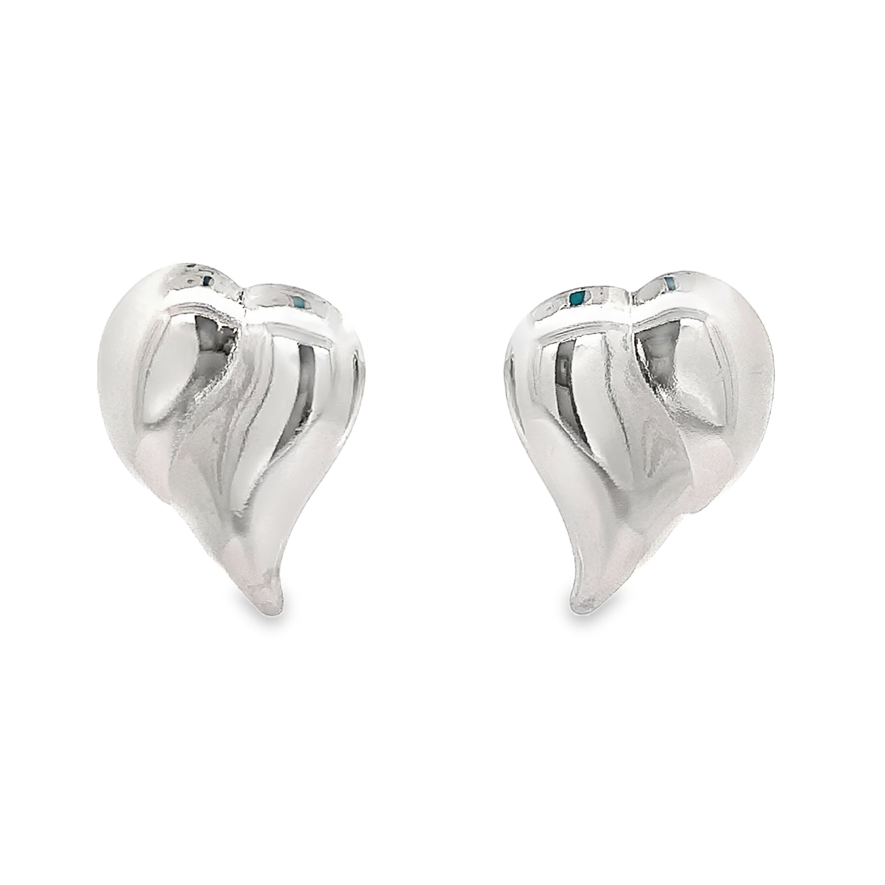 Srebrzone kolczyki w kształcie serca