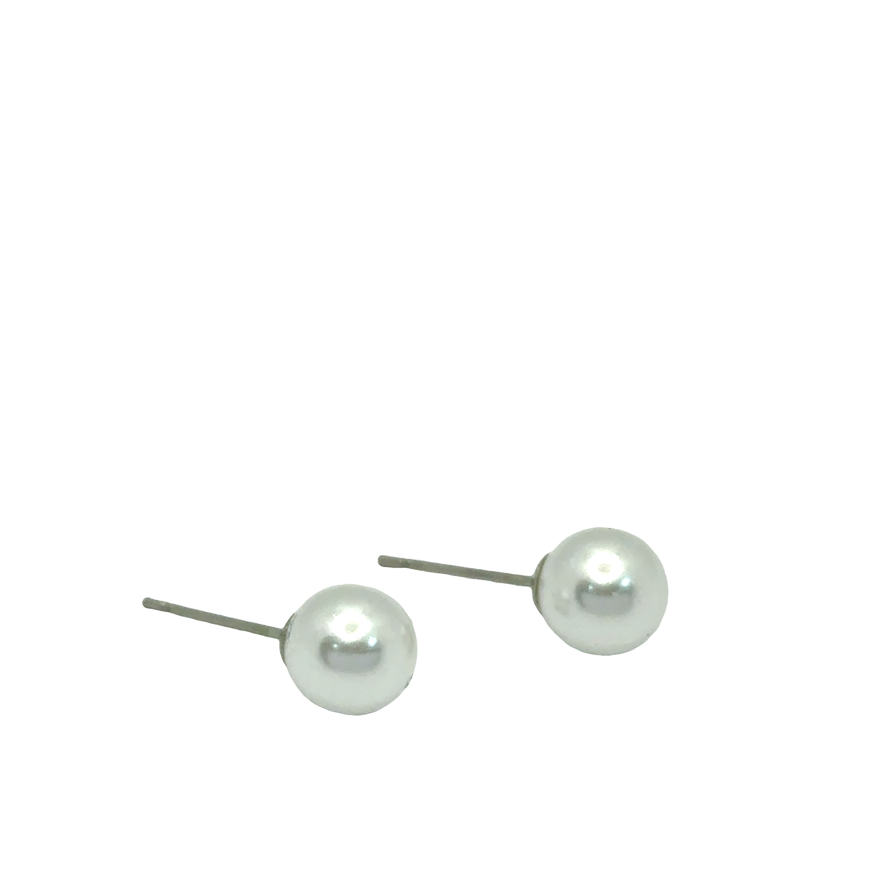 Kolczyki ze srebrzonej stali platerowanego białym kamieniem z perłami kaboszonowymi