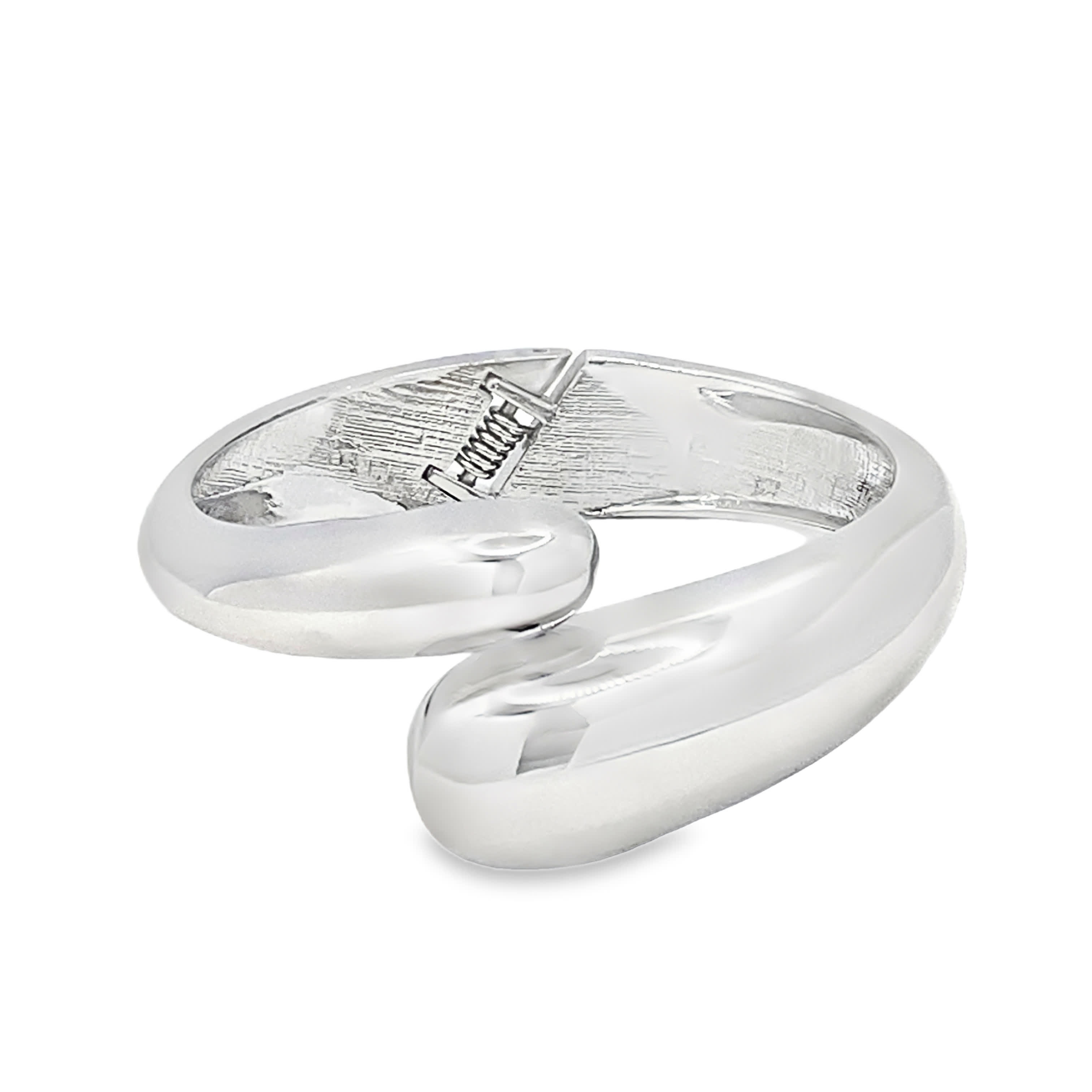 Nowoczesna srebrzona bransoletka typu bangle w wykończeniu z białej stali