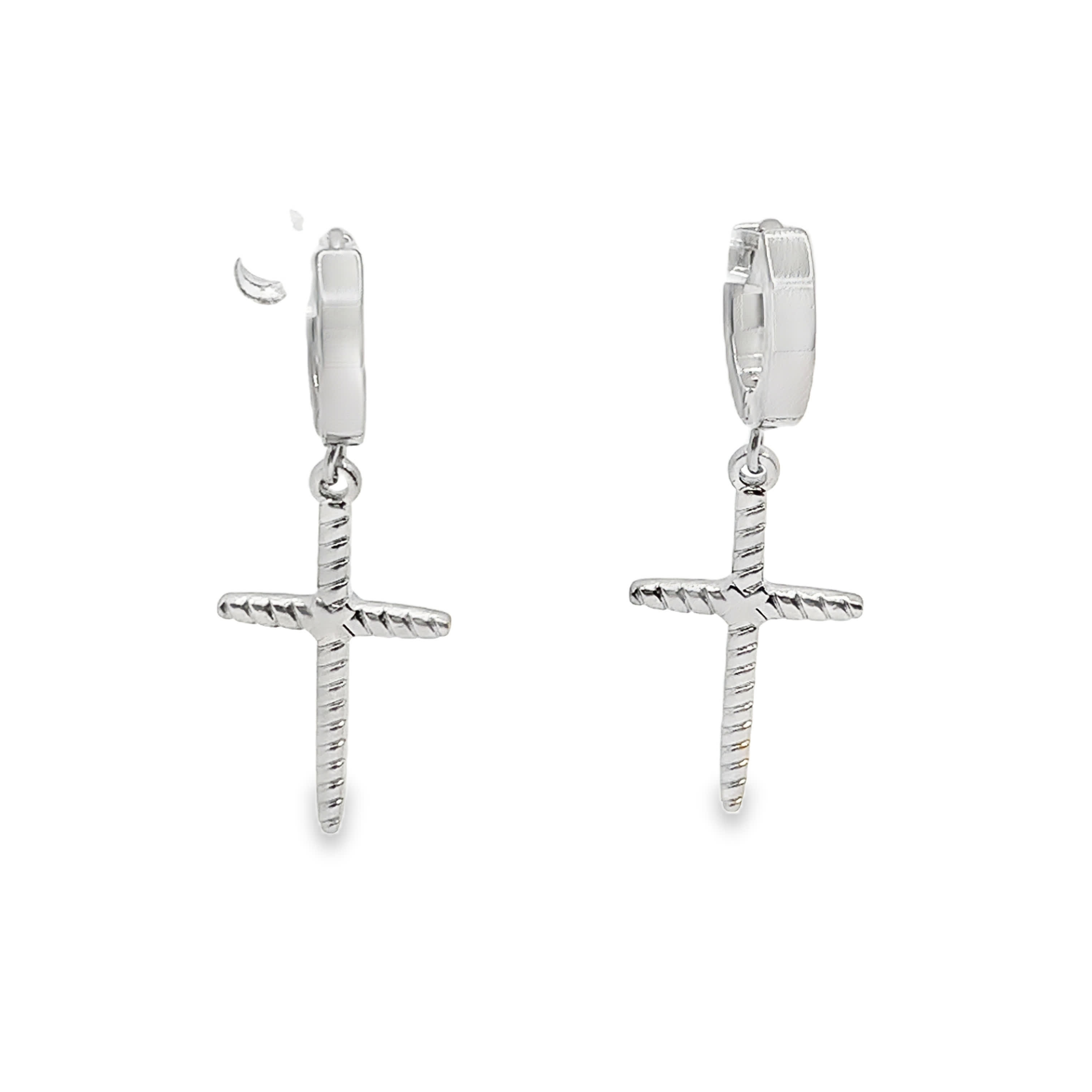 Srebrne kolczyki koła z zawieszkami w kształcie krzyża