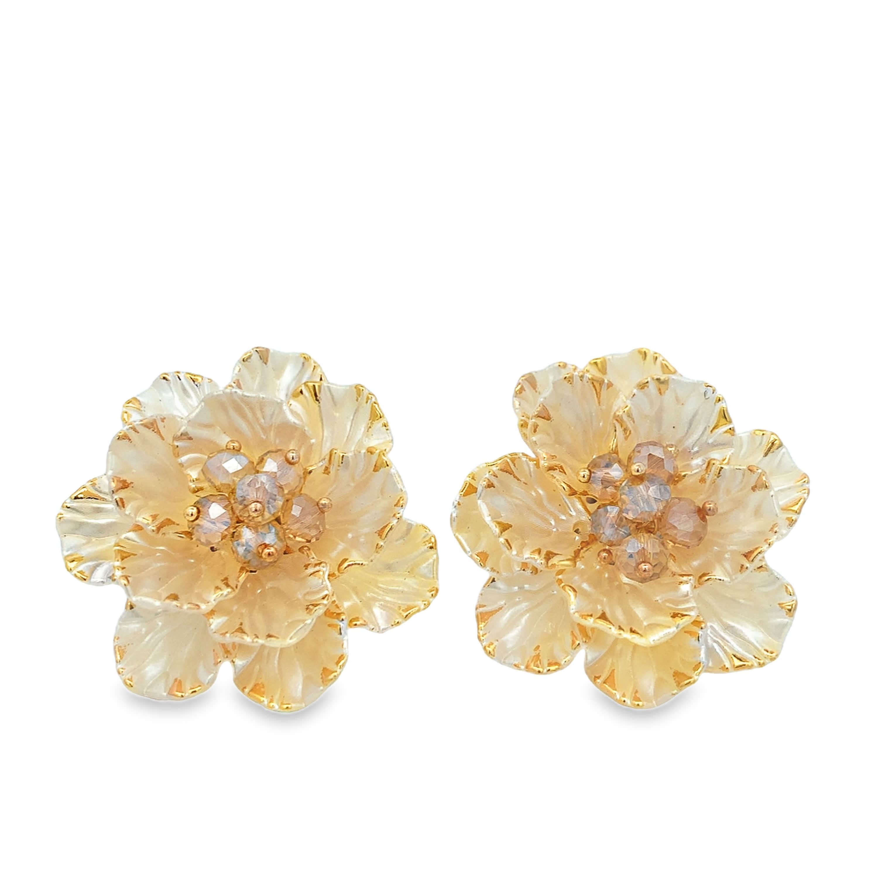 złocone kolczyki z płatkami kwiatów