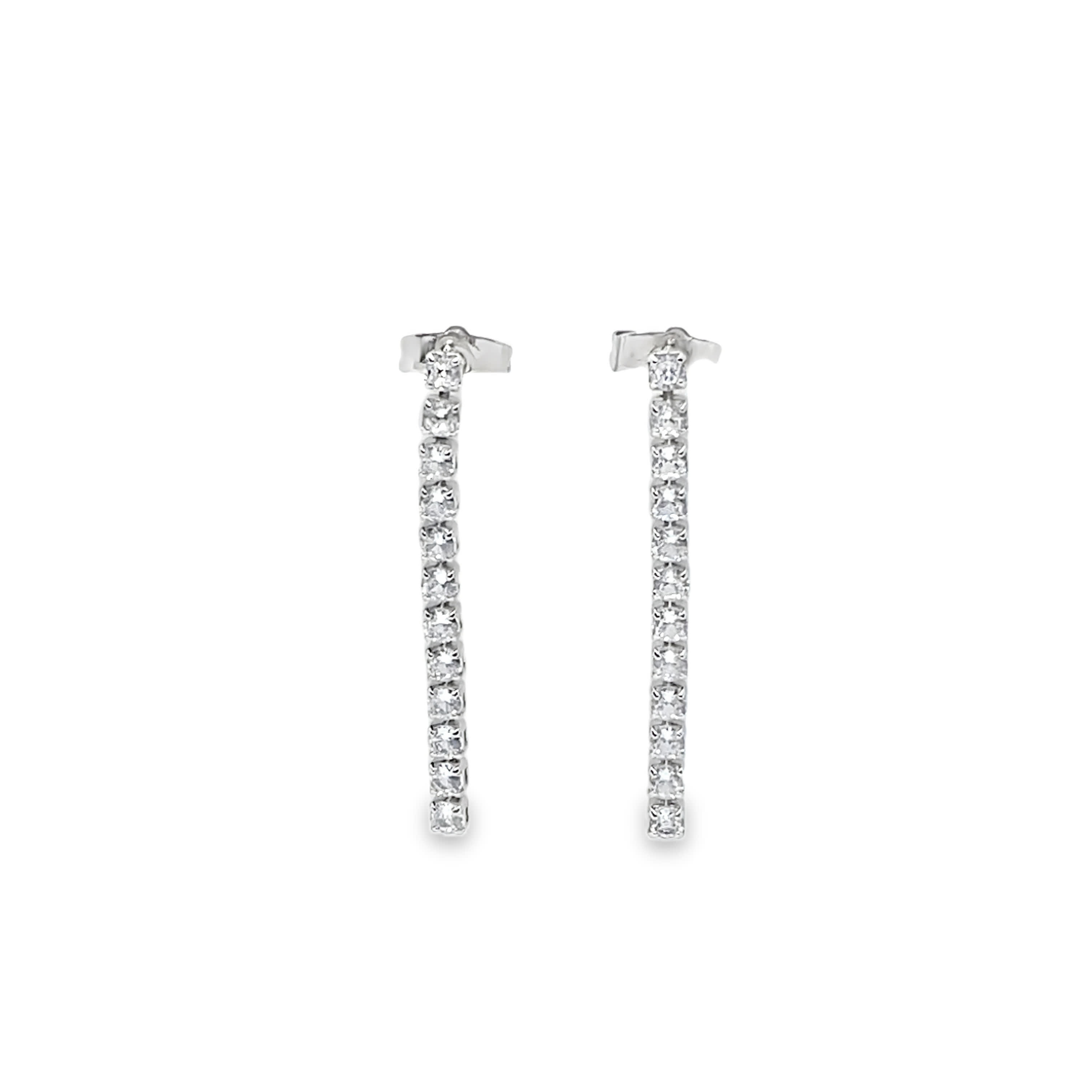 Eleganckie wiszące kolczyki ze srebra platerowanego białym złotem z okrągłymi diamentami