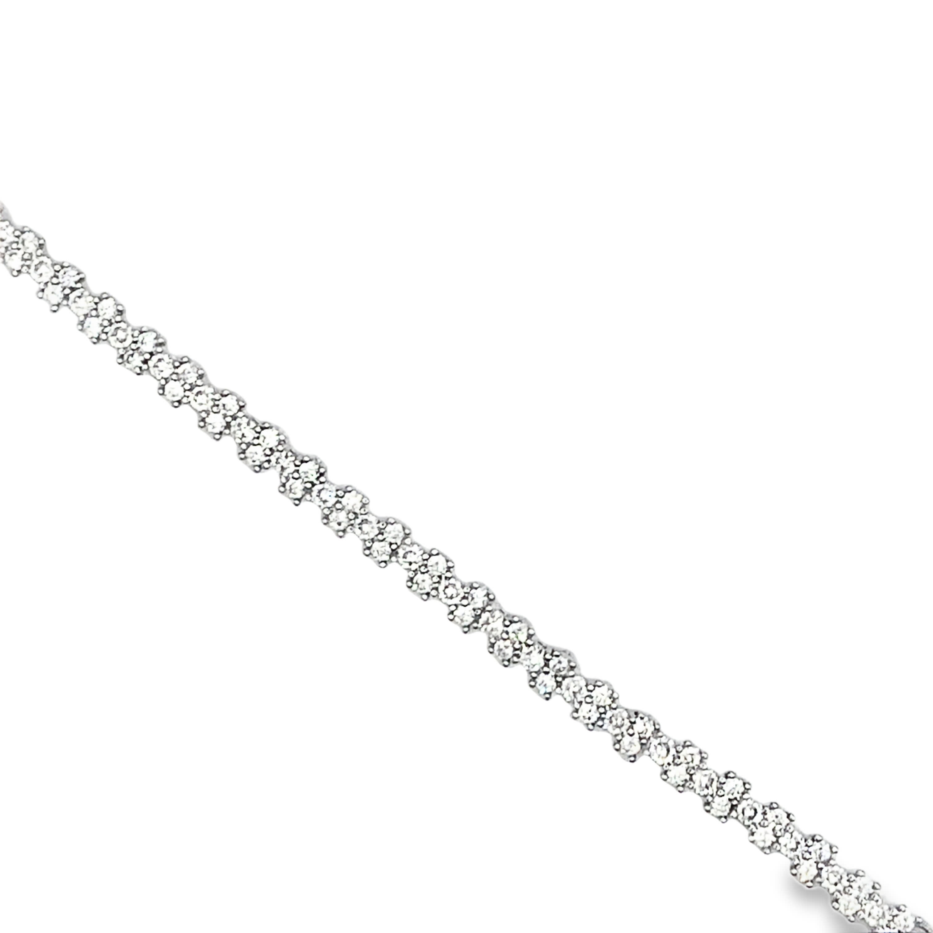 Bransoletka tenisowa z platyny z okrągłymi diamentami o szlifie brylantowym