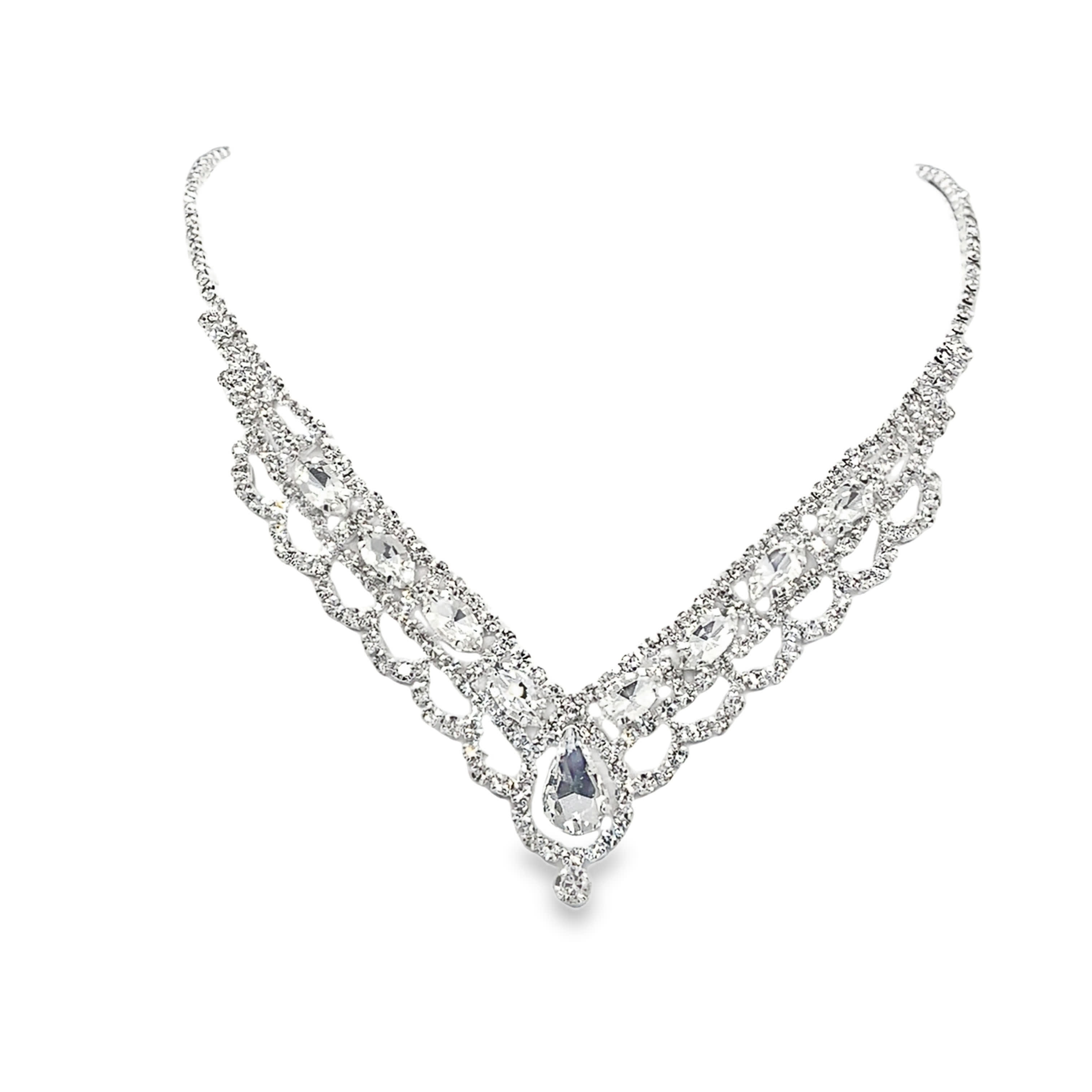 Elegancki naszyjnik z białego złota ze srebra z diamentami i wisiorkiem z kryształu w kształcie gruszki