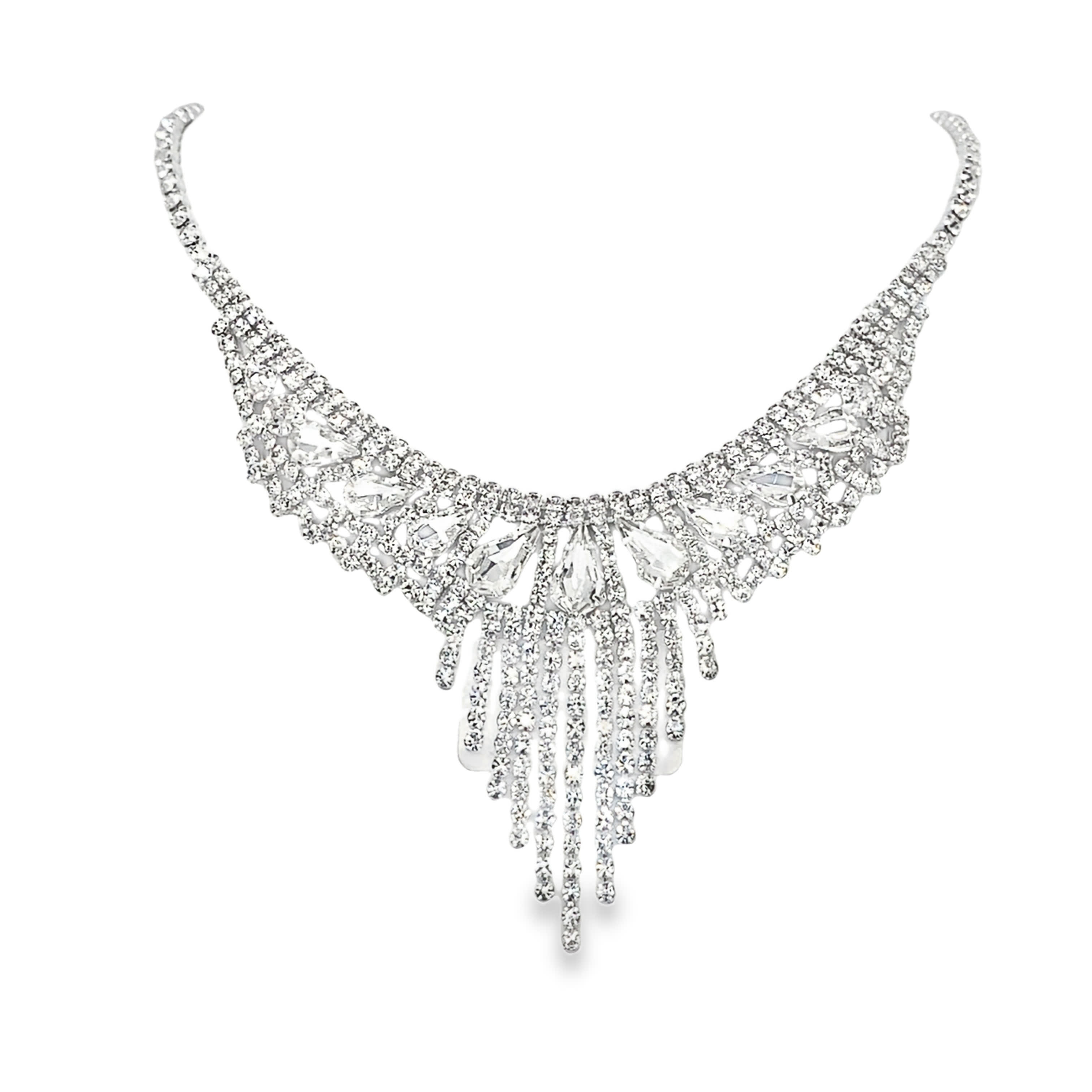 Naszyjnik z białego złota i srebra z diamentami w szlifie gruszkowym