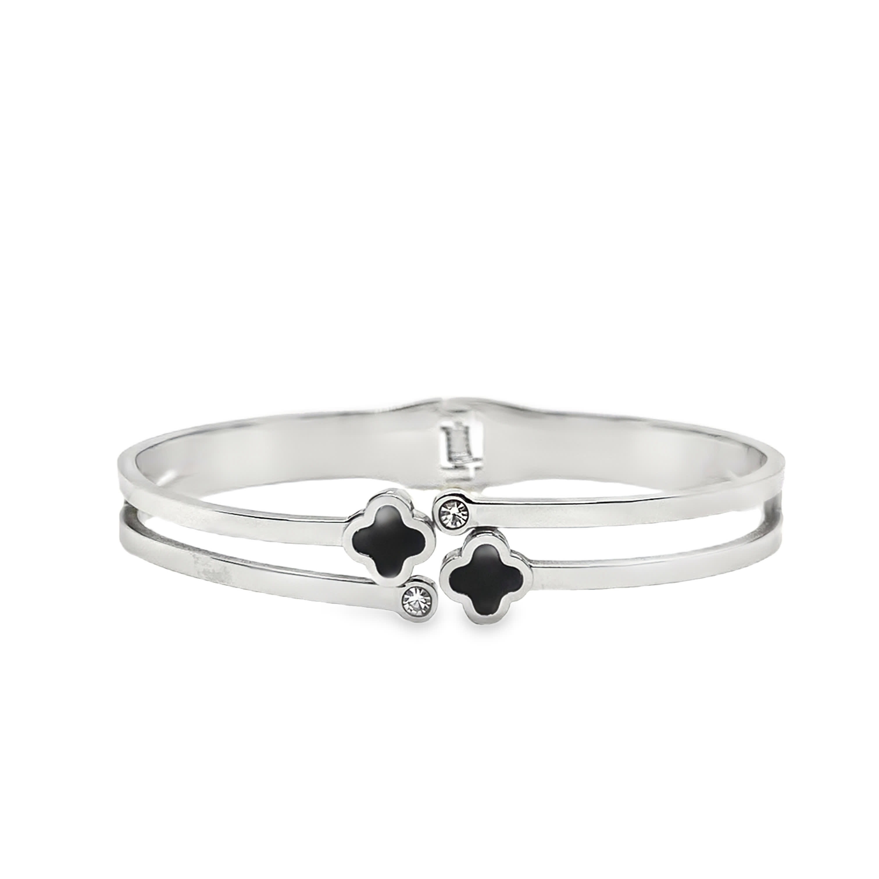 Srebrna bransoletka z motywem koniczyny i akcentami diamentowymi