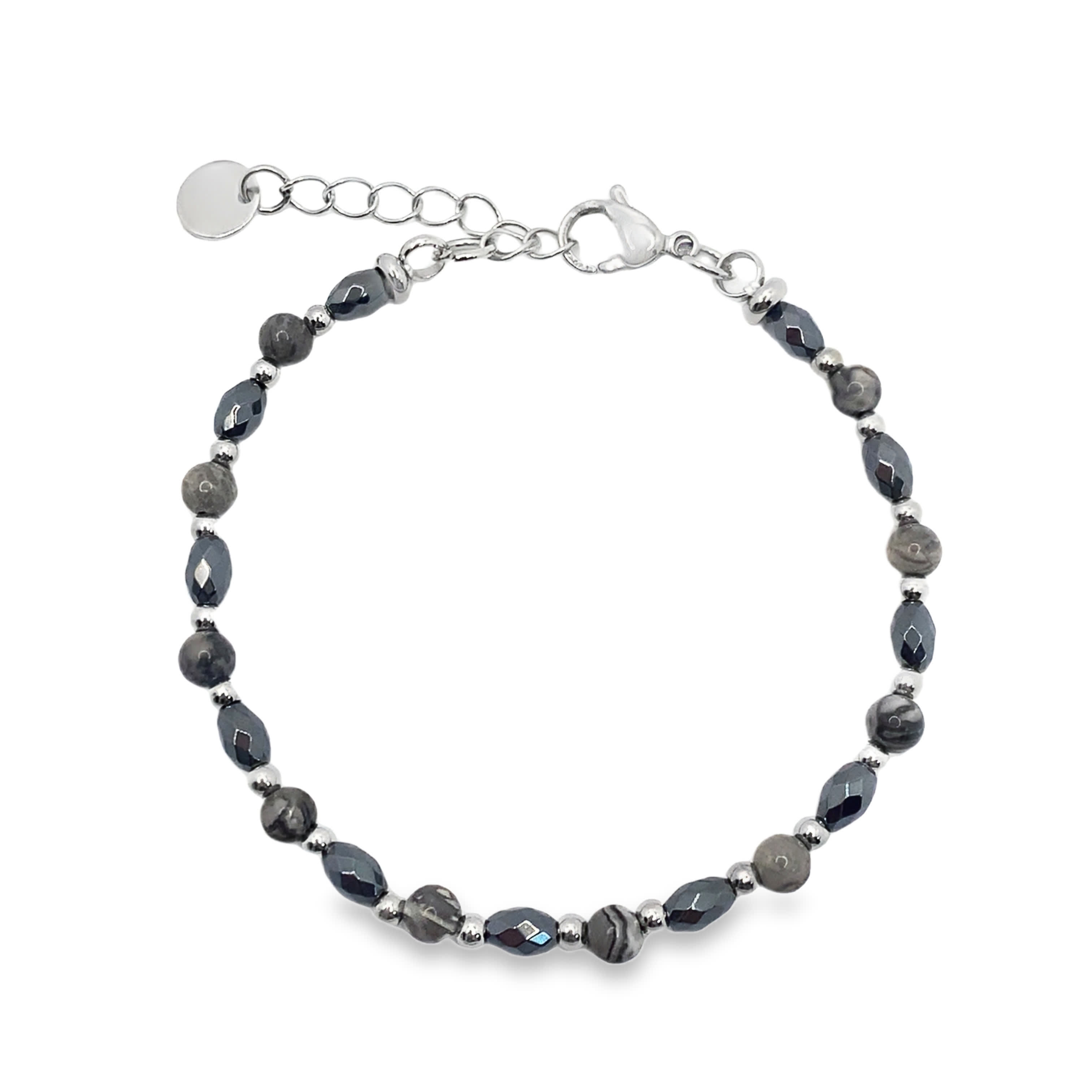 Bransoletka z koralików w kolorze srebrzonym: elegancka i uniwersalna ozdoba nadgarstka