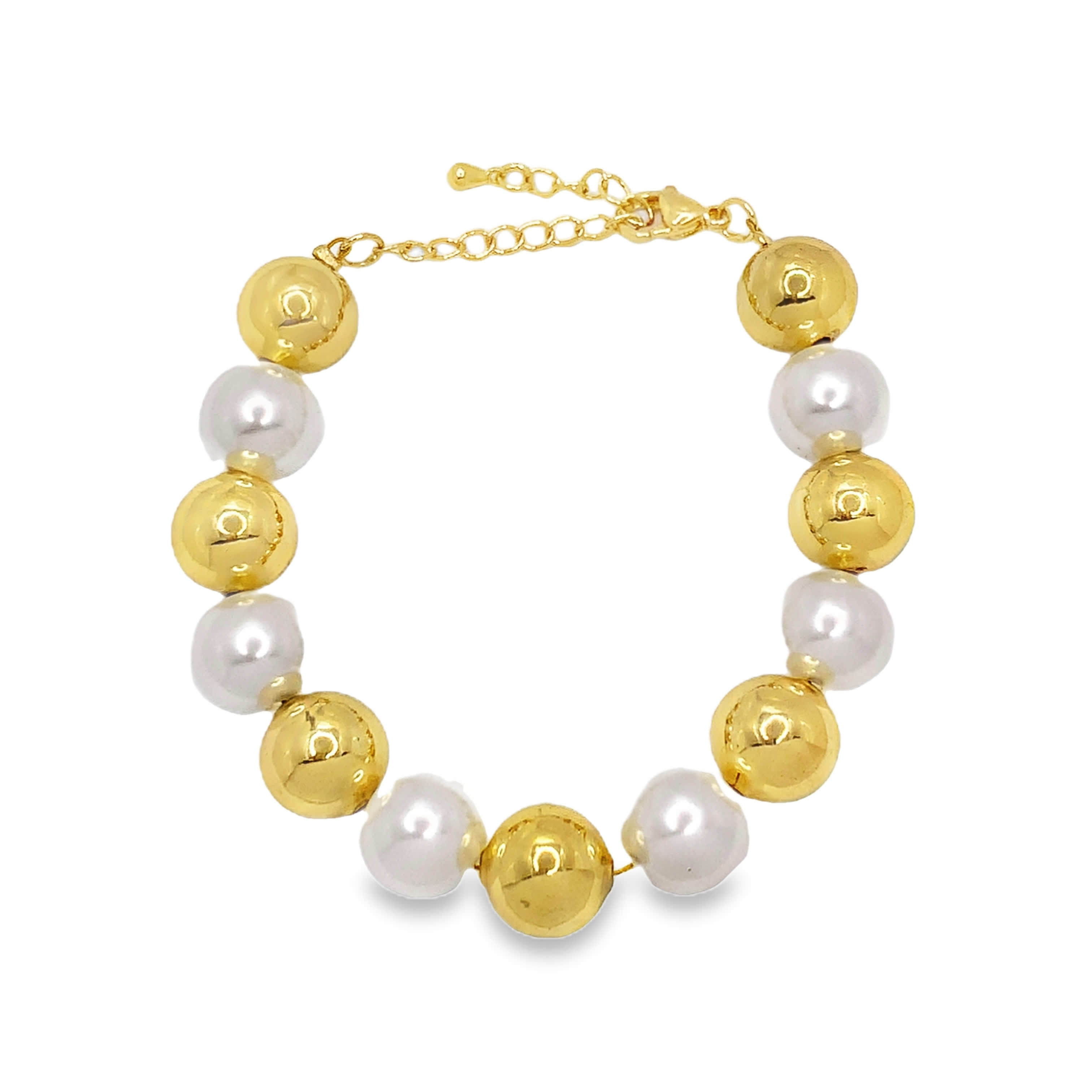 Yellow Gold Beaded Bracelet with Cabochon-Cut Pearls