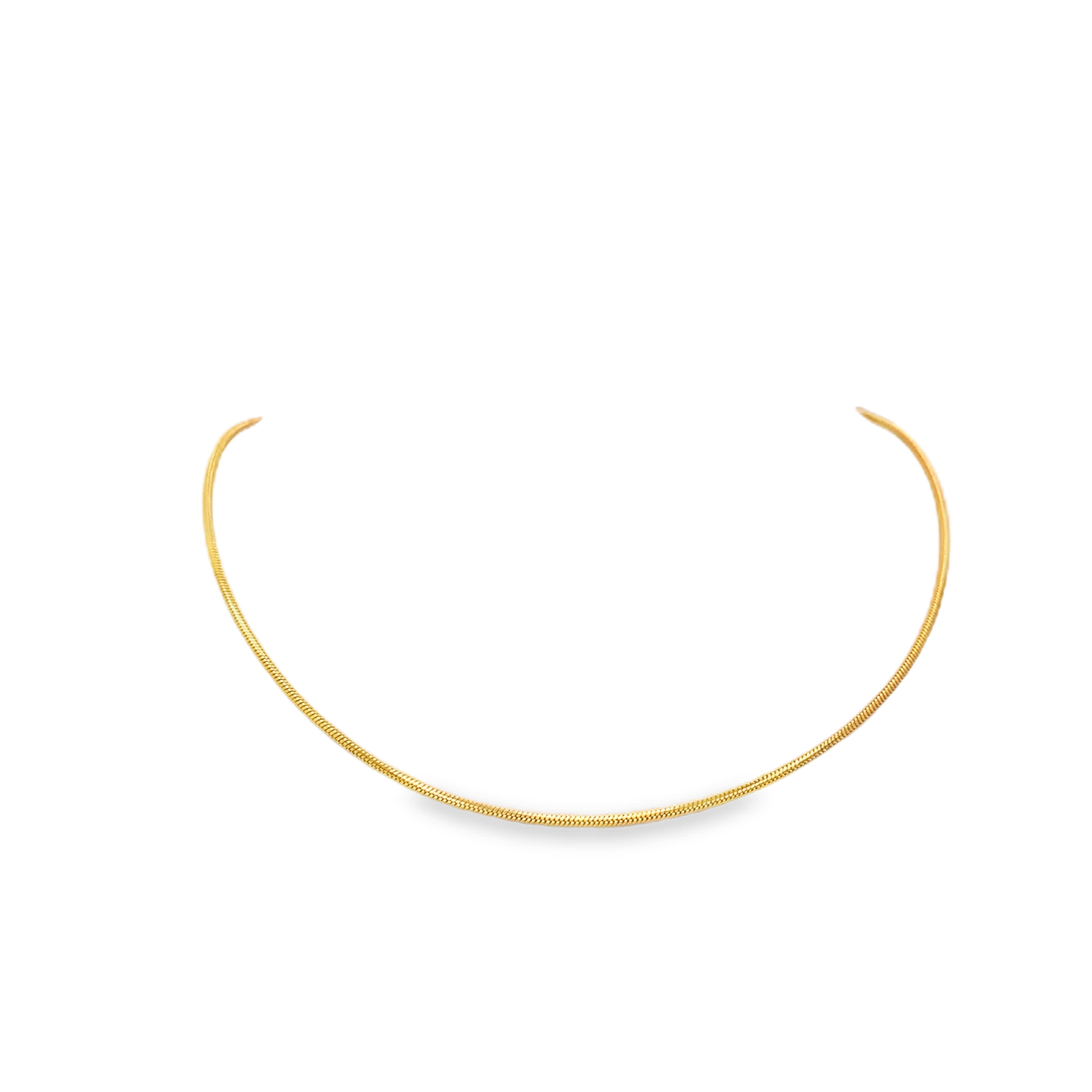 Klasyczny naszyjnik łańcuszkowy z metalu