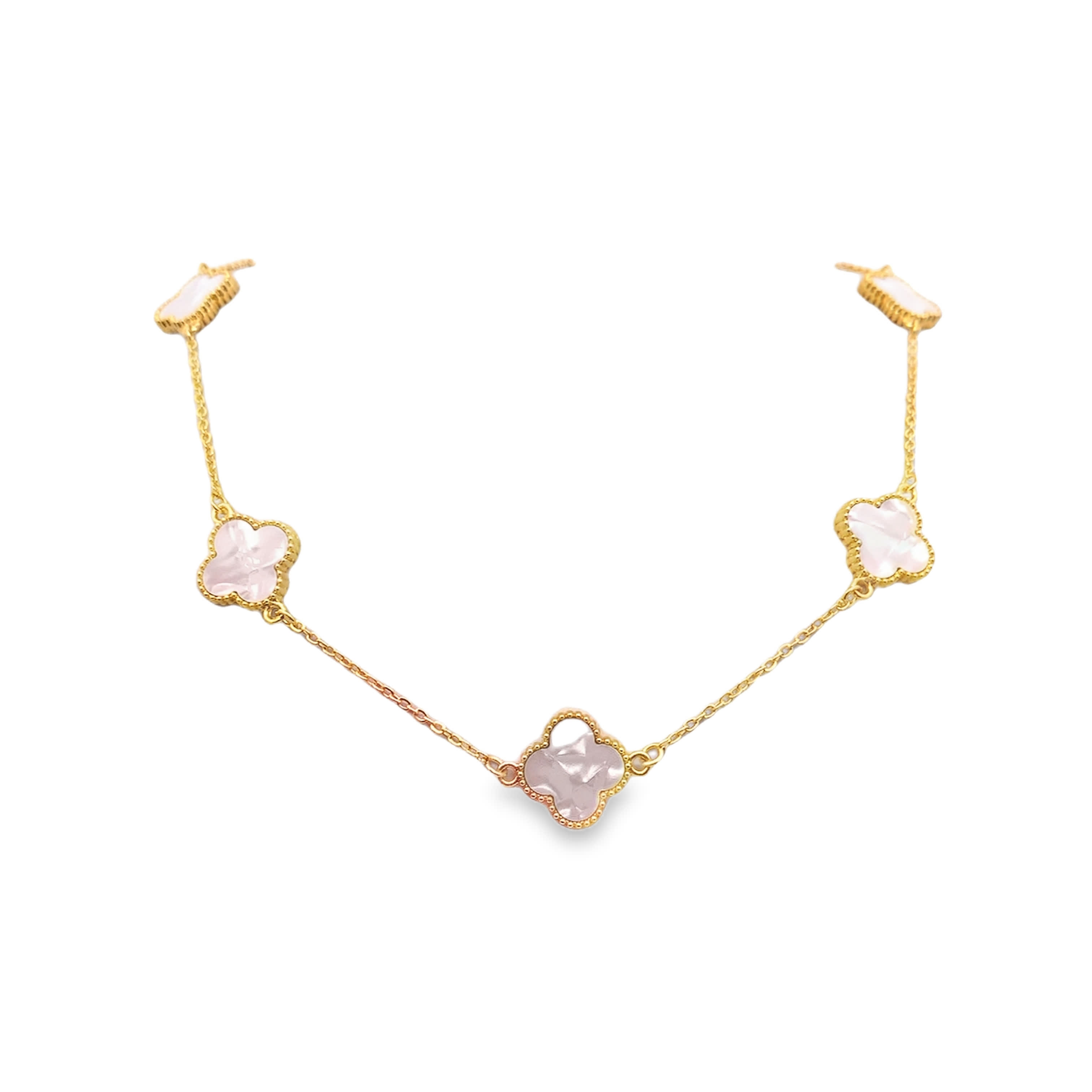 Elegancki łańcuszek z pozłacanego metalu z akcentami pereł