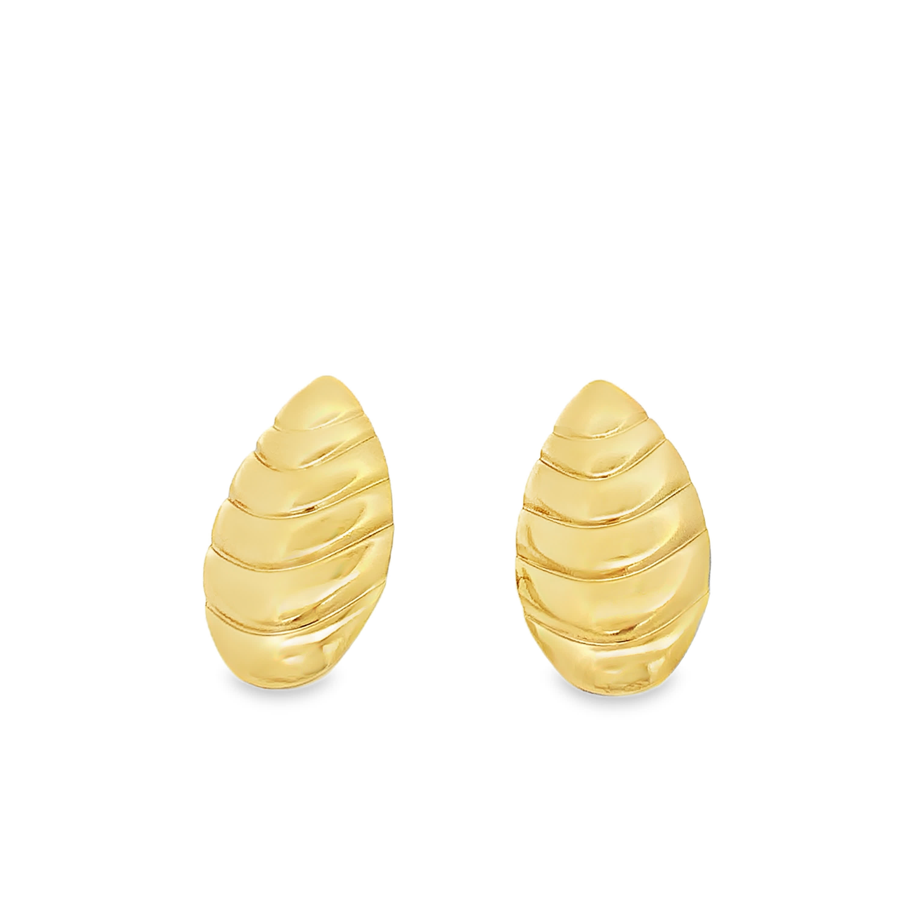 Eleganckie złocone kolczyki z muszli