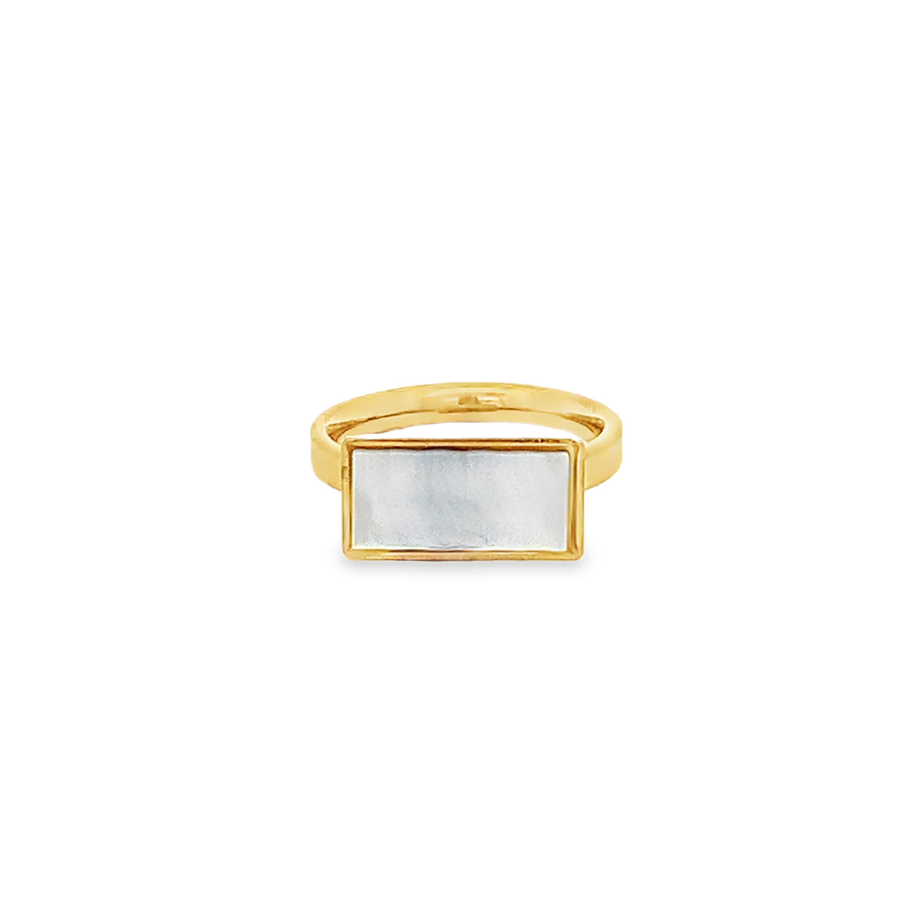 Yellow Gold Signet Ring with Square Cabochon Pearl