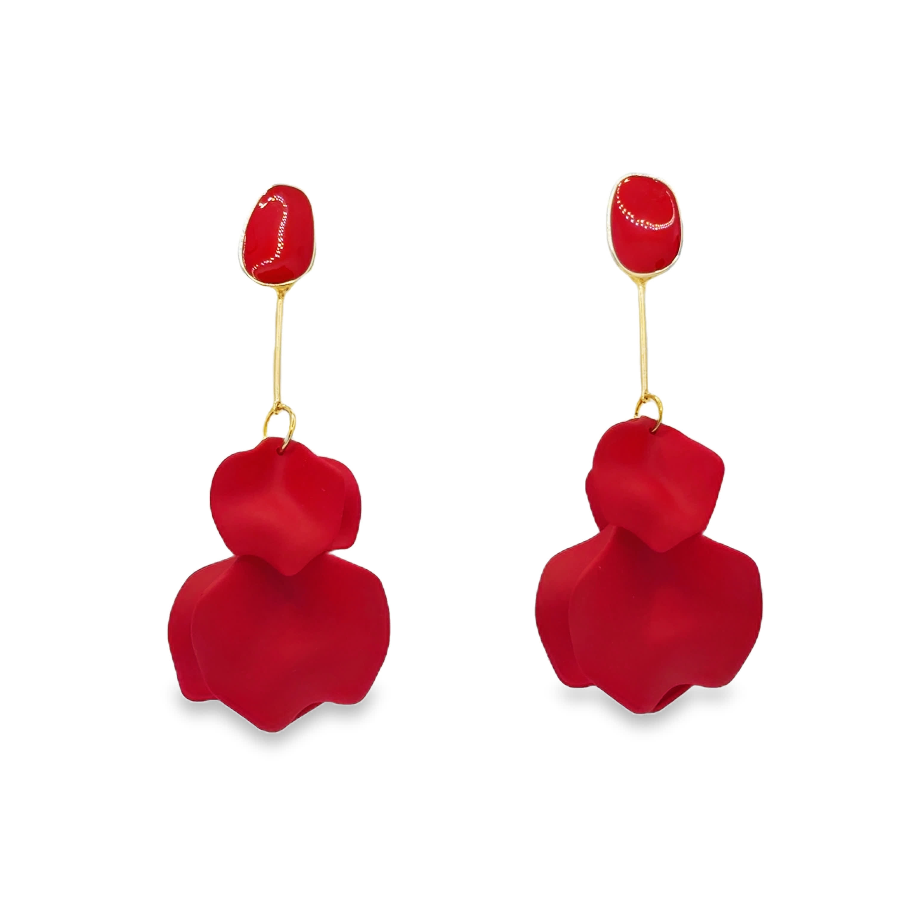 Kolczyki ze złoconej stali z wiszącymi płatkami