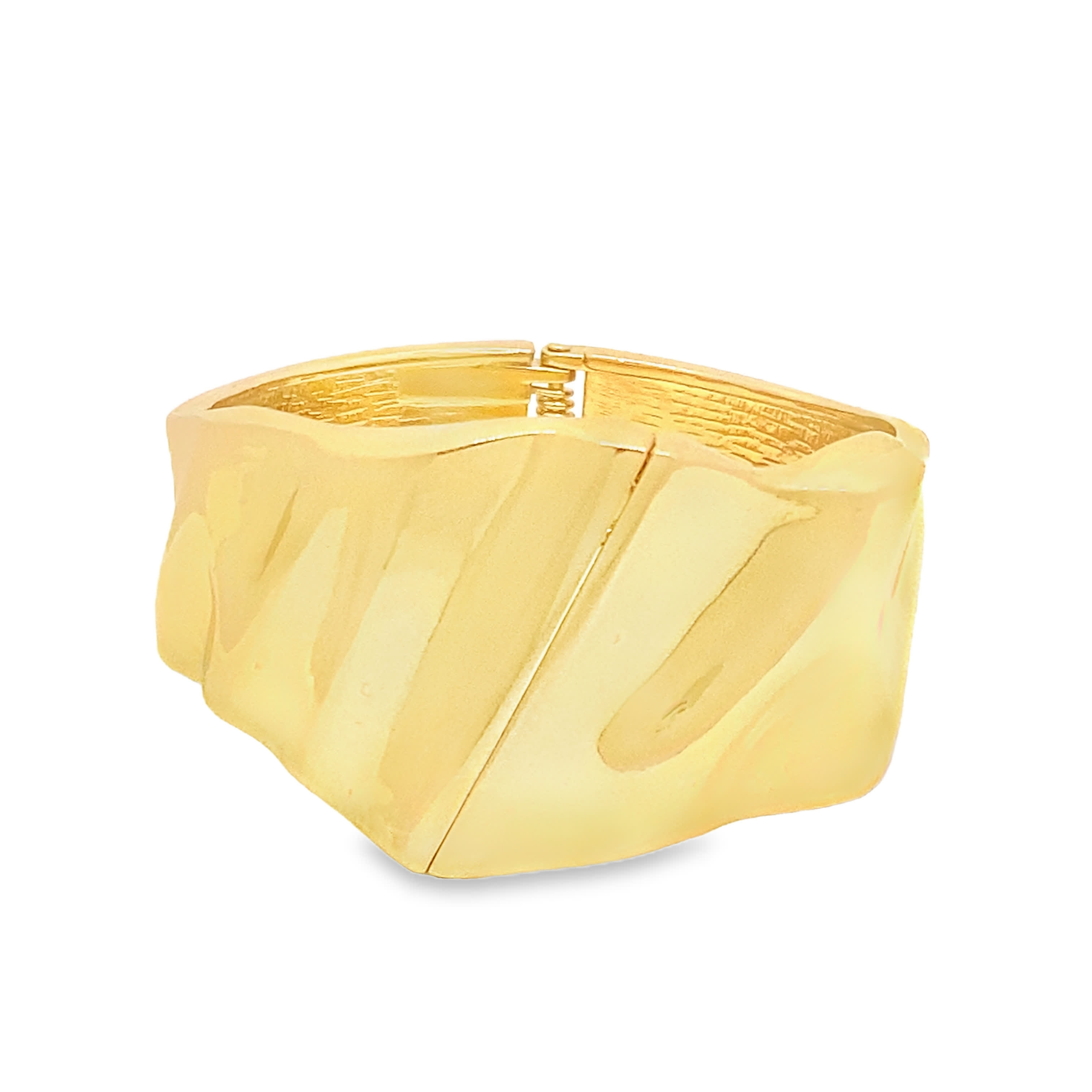 Rzeźbiarska bransoletka z żółtego złota