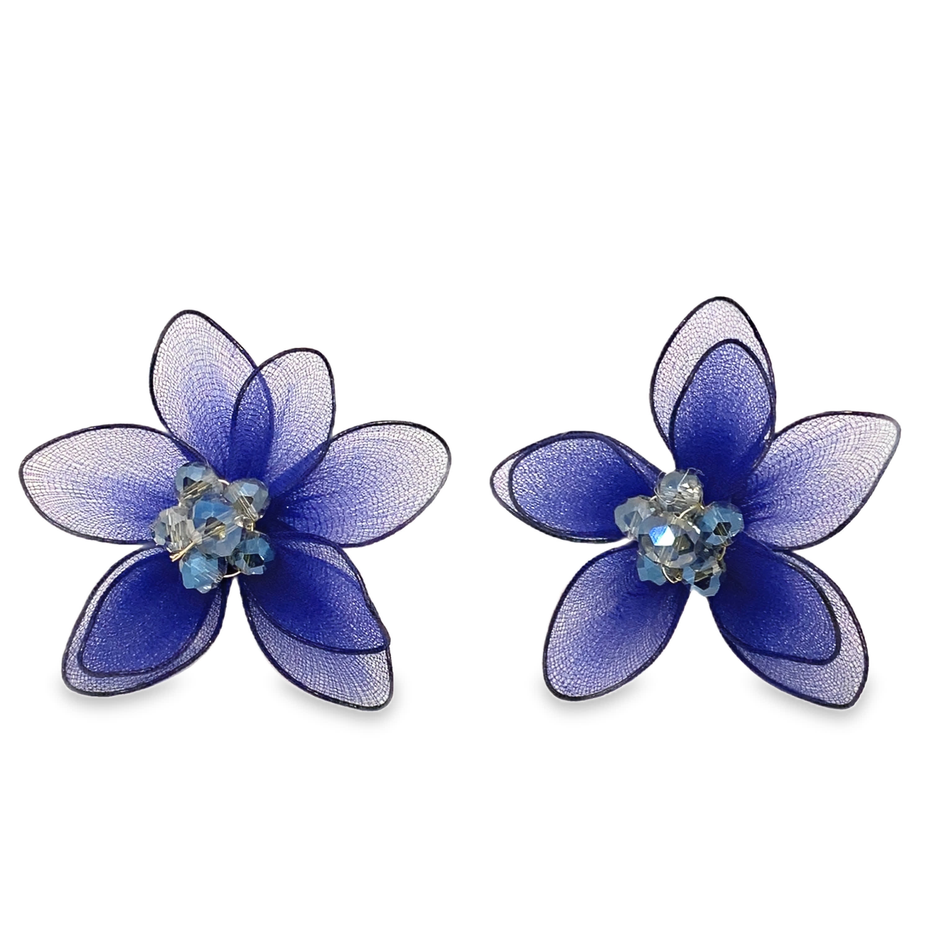 Kolczyki z kryształkami i kwiatowym wzorem