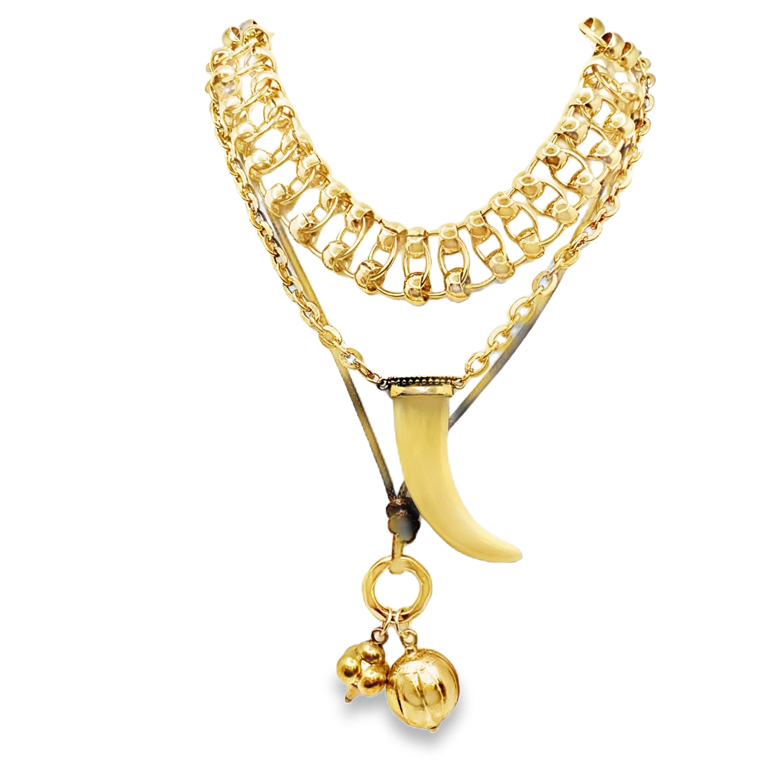 Naszyjnik z żółtego złota z wisiorkiem i warstwami