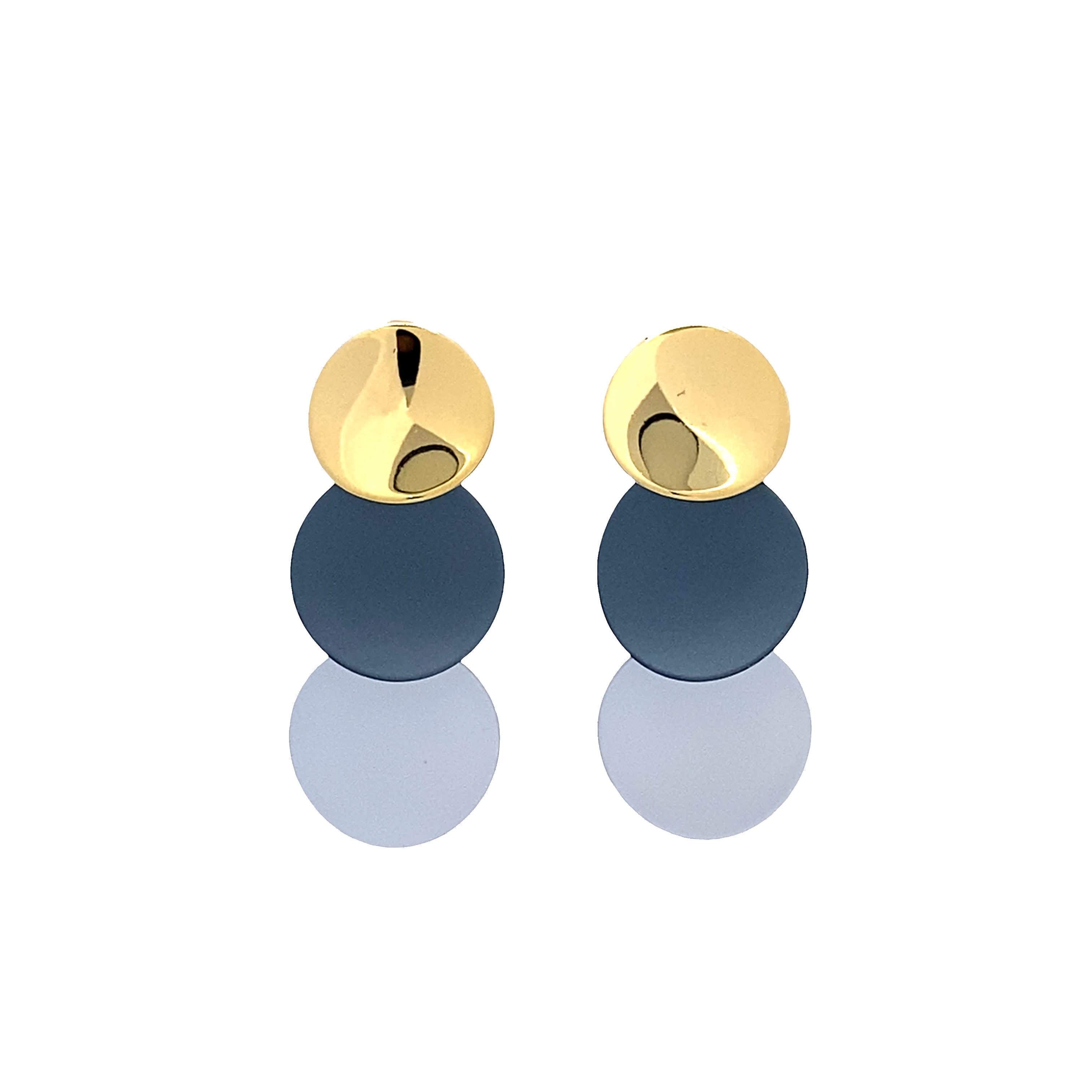 Geometryczne wiszące kolczyki z żółtego złota i niemetalowymi krążkami