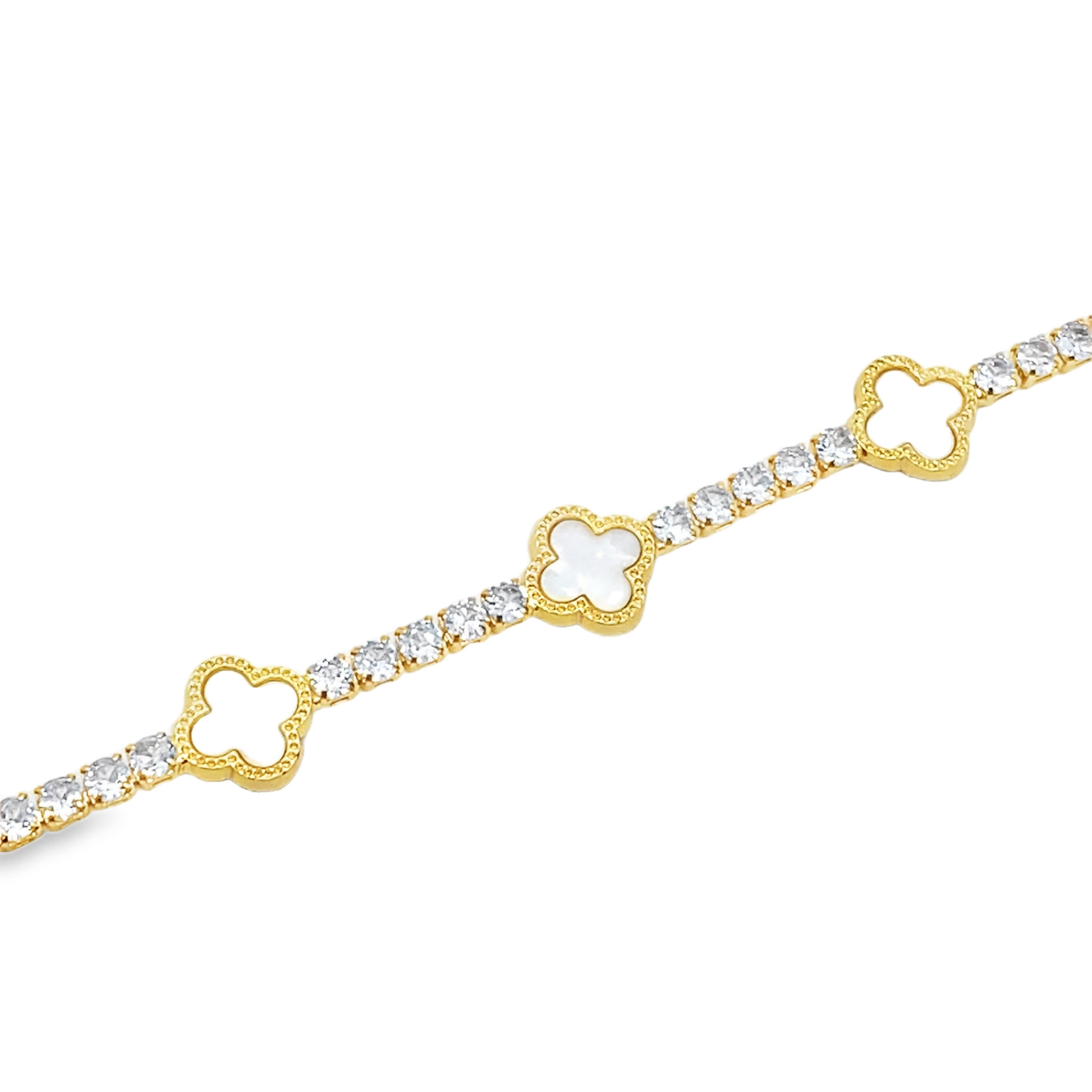 Bransoletka tenisowa w kolorze żółtego złota z diamentami i perłami