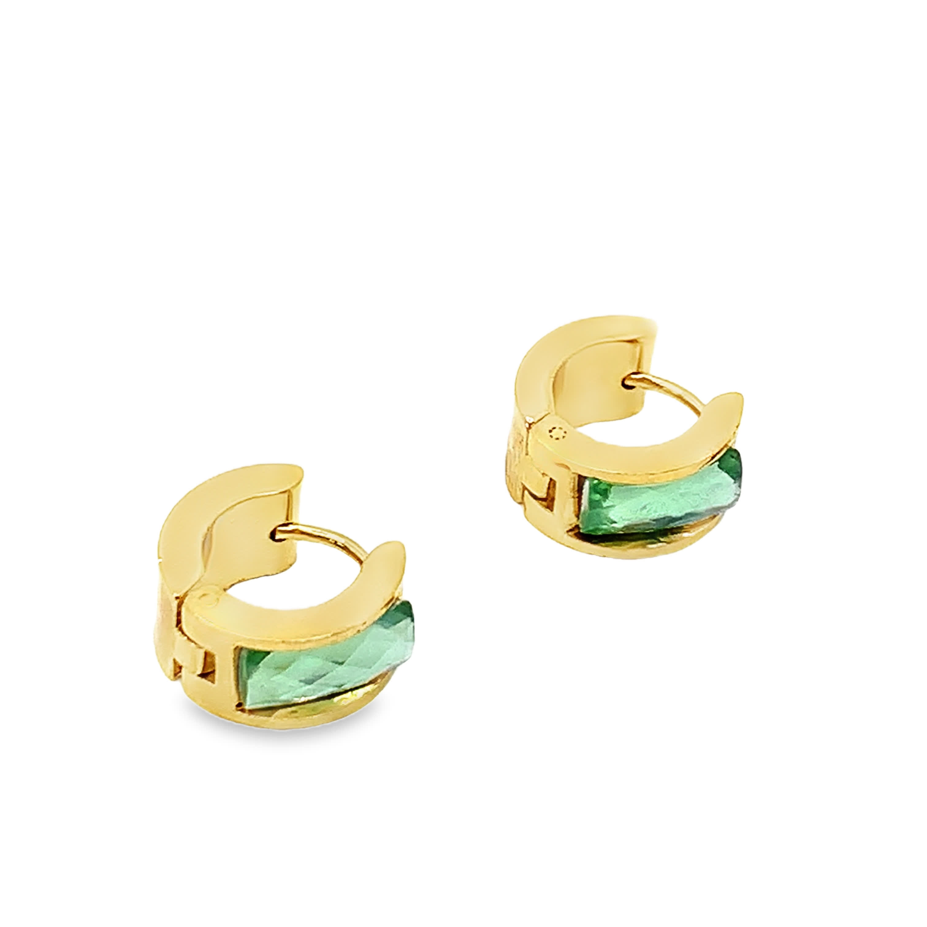 Kolczyki koła w kolorze żółtego złota z kaboszonami szmaragdowymi