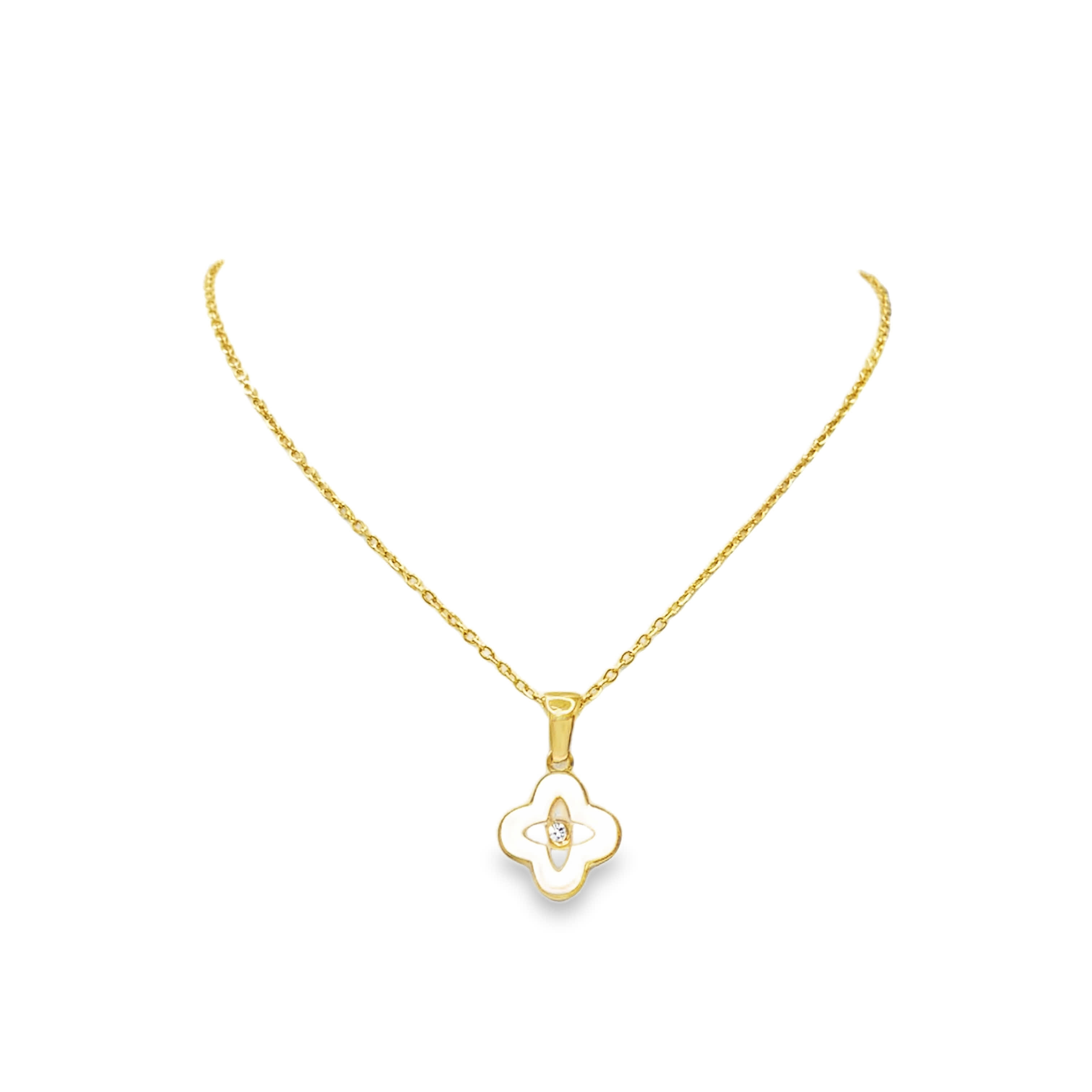 Naszyjnik z żółtego złota z zawieszką koniczyny i diamentowym akcentem