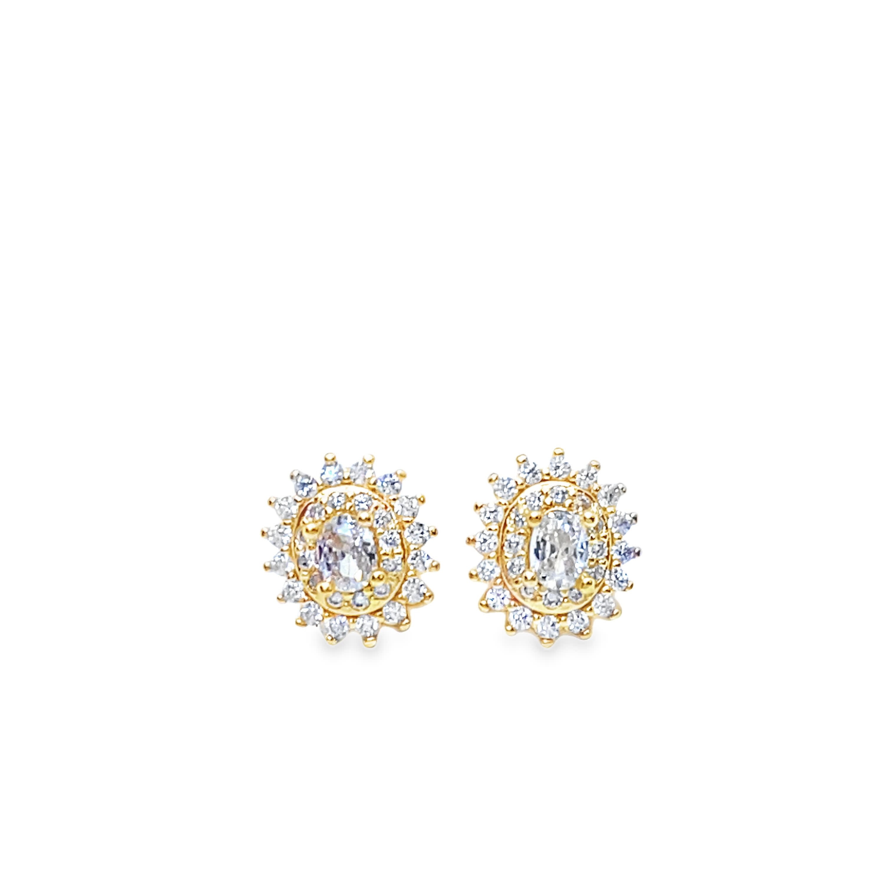 Yellow Gold Stud Earrings with Oval Cut Diamond