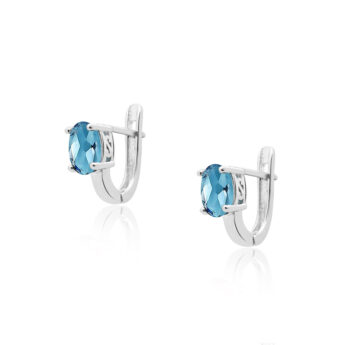 Kolczyki srebrne ozdobione london topazem w ażurowej oprawie