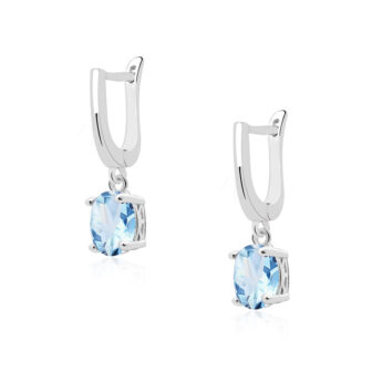 Kolczyki srebrne z niebieskim topazem w ażurowej oprawie